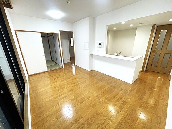 家族団らんの時間も増えそうな、くつろぎのＬＤＫ。