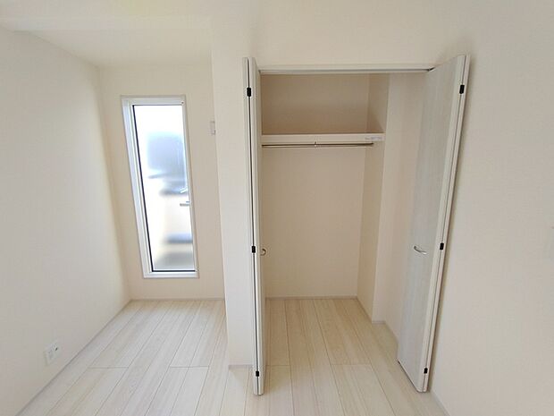 部屋ごとに設けた収納は、住みやすさへのこだわり。