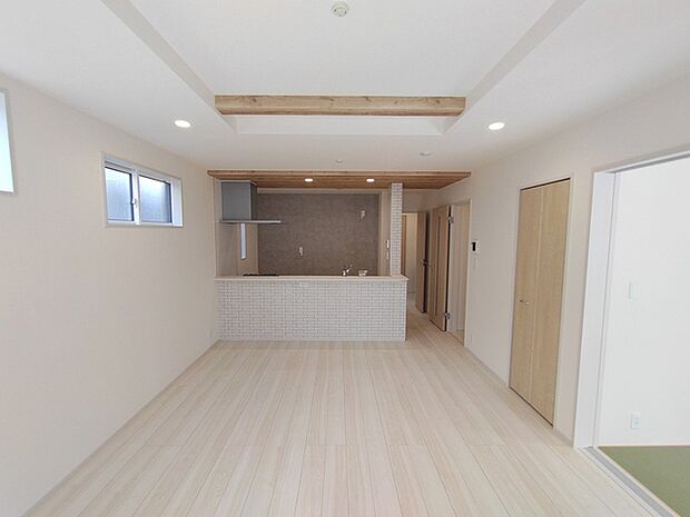 完成済み、実物をじっくりチェックできます。