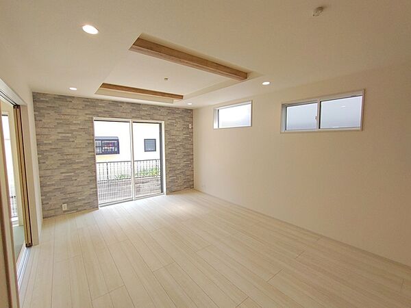 天井高を高くするための一工夫、折り上げ天井。開放感に包まれます。