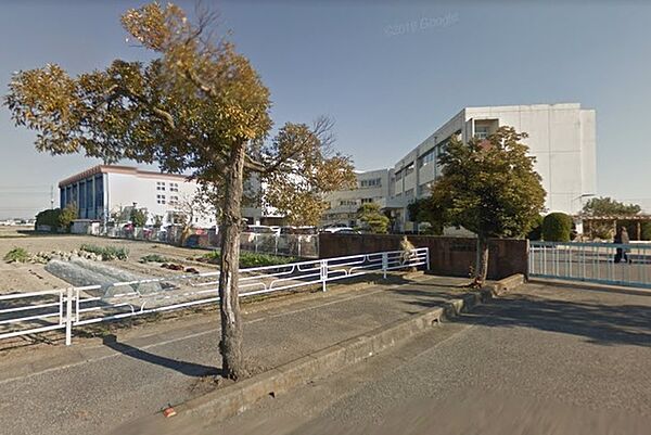 行田市立泉小学校（1440m）