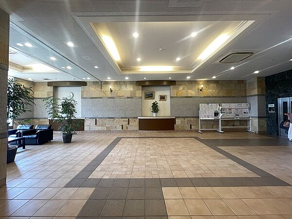 ゆとりある広さと上品な素材感が調和する空間は心地よい静寂に包まれ上質な日常への期待感を高めます