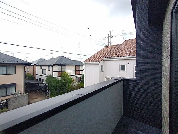 閑静な住宅地で、小さなお子様がいるご家族にも安心。