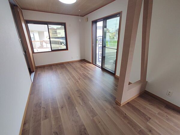 太陽の恵みを感じる、温もりと明るさにあふれたお部屋。