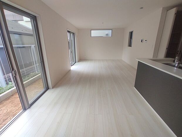 快適性とゆとりをデザインしたリビングは、広々した19帖。