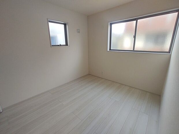 子供部屋には丁度良い洋室。
