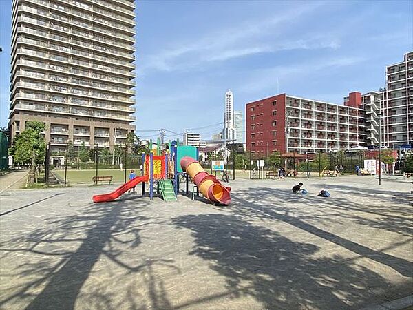 上落合北公園（470m）