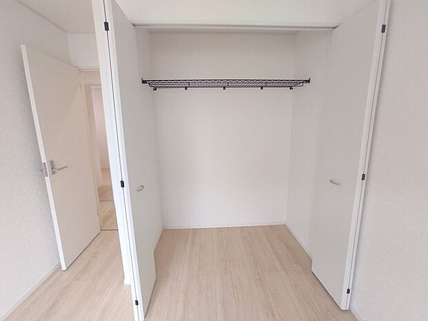 たっぷり収納で、お部屋の中はいつもキレイに片付きそうですね。