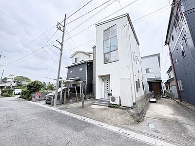 外観:閑静な住宅地で、小さなお子様がいるご家族にも安心。 外観:閑静な住宅地で、小さなお子様がいるご家族にも安心。