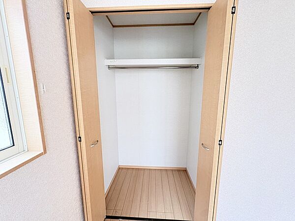 全居室収納スペース付きの物件です。
