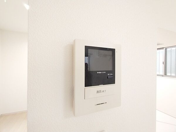 ＴＶモニター付インターホンでセキュリティ面にも配慮。