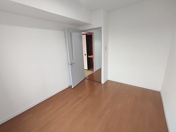 子供部屋には丁度良い洋室。