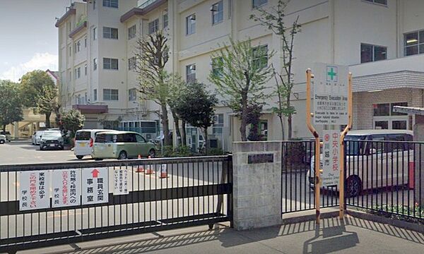 川越市立中央小学校（580m）