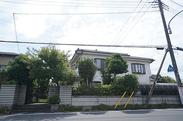 閑静な住宅地で、小さなお子様がいるご家族にも安心。
