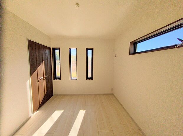 子供部屋には丁度良い洋室。