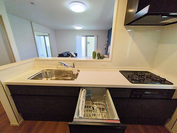 お料理を効率的に、楽しく。あったらいいなをかなえてくれるシステムキッチン。 