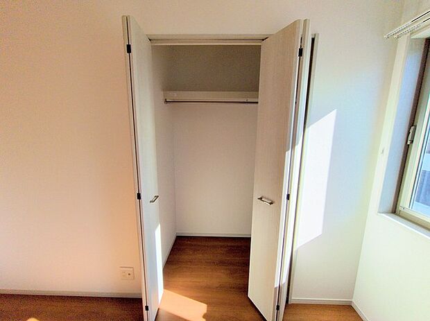 部屋ごとに設けた収納は、住みやすさへのこだわり。 