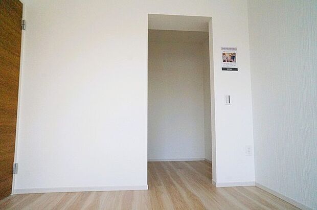 たっぷりの収納スペースで快適に暮らせそう。