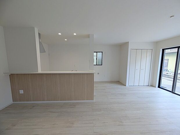 朝から日差しいっぱい、 早起きしたくなるＬＤＫ。 