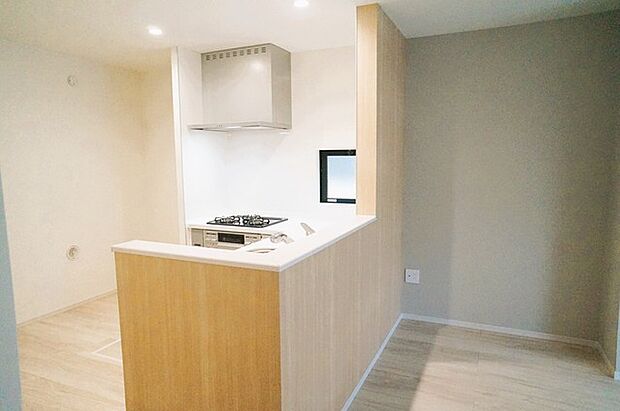 家族団らんの時間も増えそうな、くつろぎのLDK。