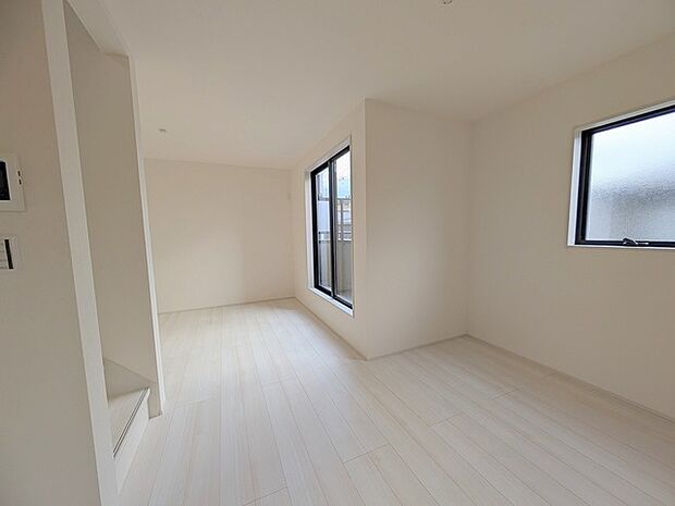 ご家族みんながゆったりくつろげるリビング。 