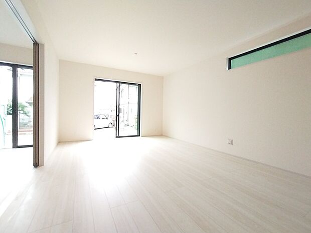 家族が自然に集りそうな広さが魅力のLDK。