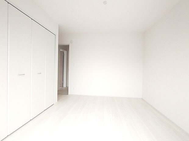 完成済み、実物をじっくりチェックできます。