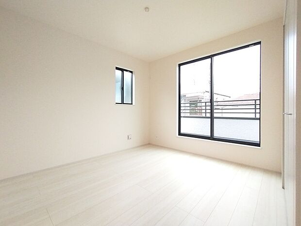 完成済み、実物をじっくりチェックできます。