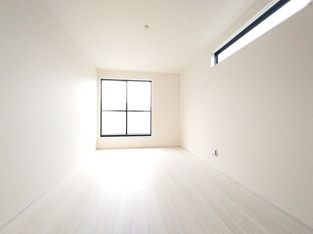 完成済み、実物をじっくりチェックできます。