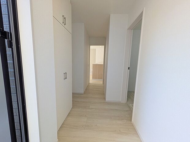 新築の香りは現地でしか体感できません