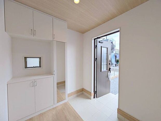 完成済み、実物をじっくりチェックできます。 