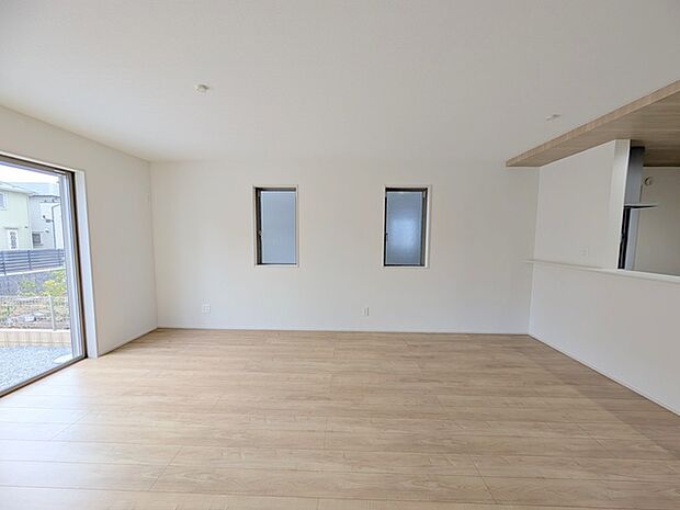 朝から日差しいっぱい、 早起きしたくなるＬＤＫ。 