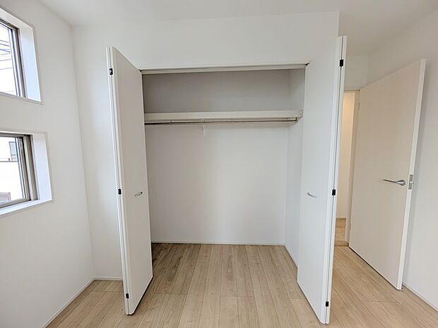 部屋ごとに設けた収納は、住みやすさへのこだわり。 