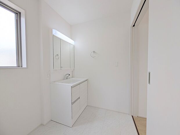 脱衣所は目覚めのスイッチが入る場所ですね。 