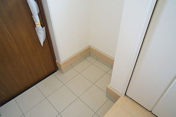 玄関は家の顔でもあります。広いと気持ちがいいですね！ 