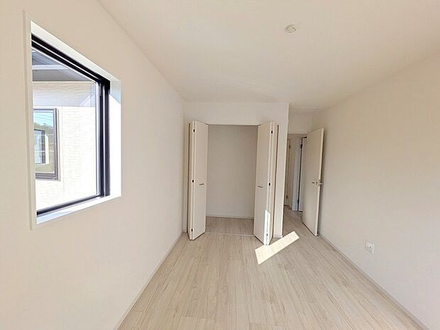 部屋ごとに設けた収納は、住みやすさへのこだわり。 