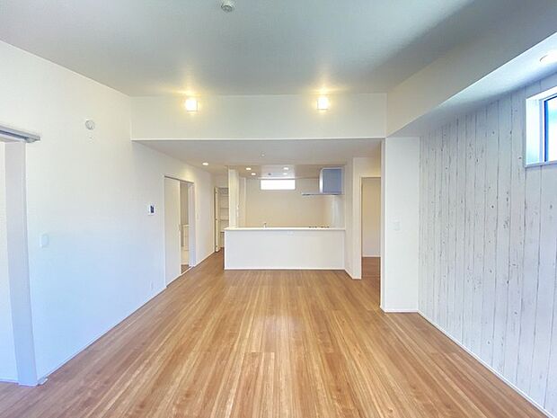 家族団らんの時間も増えそうな、くつろぎのLDK。