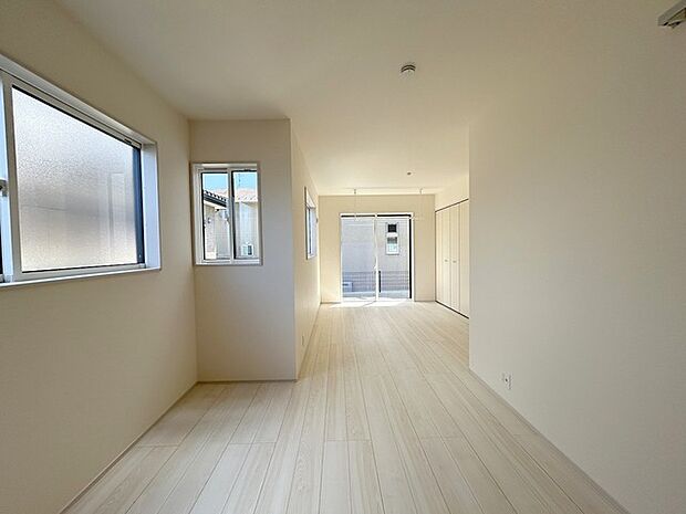 快適性とゆとりをデザインしたリビングは、広々した21帖。 