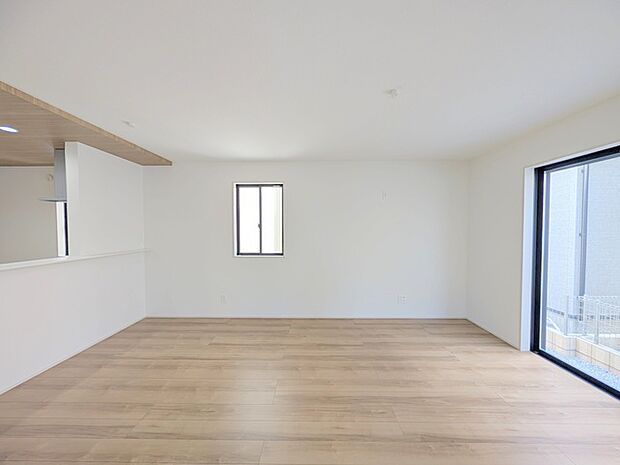 家族が自然に集りそうな広さが魅力のＬＤＫ。 