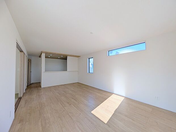 快適性とゆとりをデザインしたリビングは、広々した18帖。