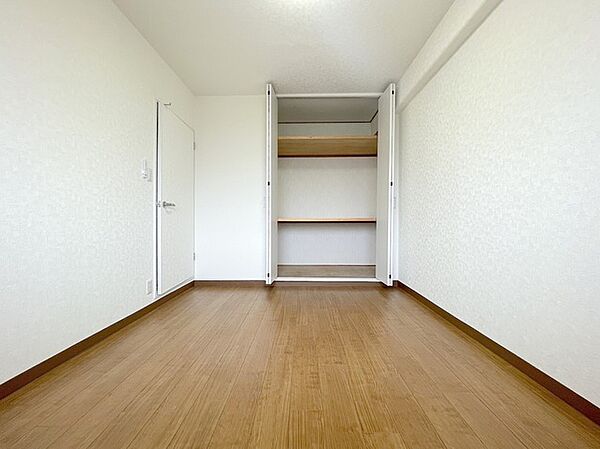 売主様ご退居済み。お気兼ねなくご見学いただけます。ごゆっくりどうぞ。