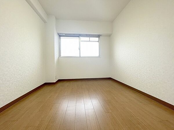 子供部屋には丁度良い洋室。サイズは6帖。