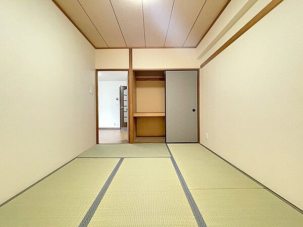 畳のにおいが香る和室は、きっとくつろぎの空間になるでしょう。