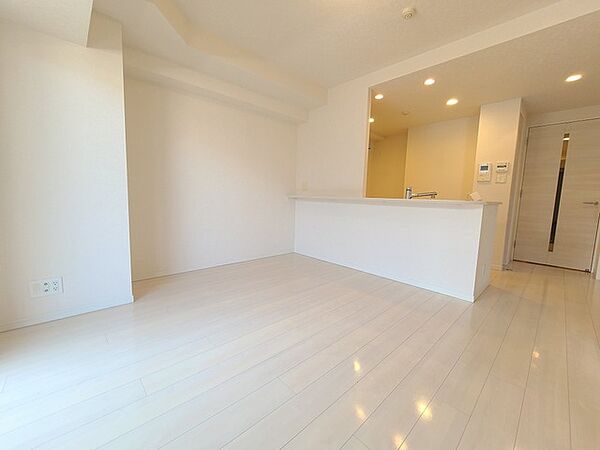 apartment 埼玉県川越市松江町１丁目
地図を見る