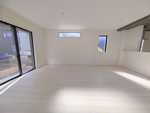 朝から日差しいっぱい、 早起きしたくなるＬＤＫ。 