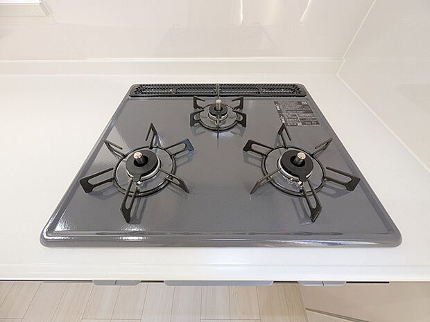 3つの熱源で、お料理も捗りそうなガスコンロ。 