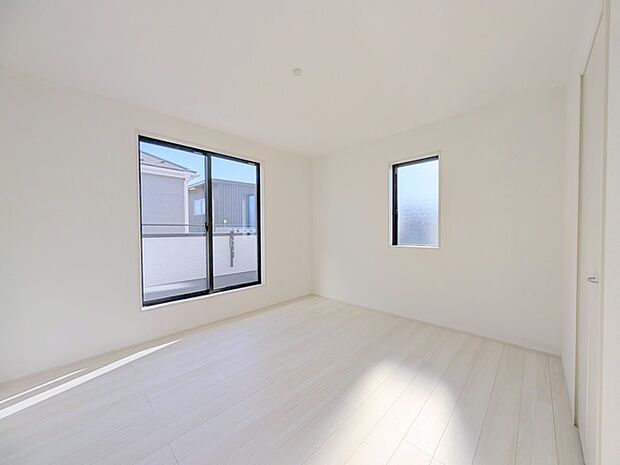 完成済み、実物をじっくりチェックできます。 