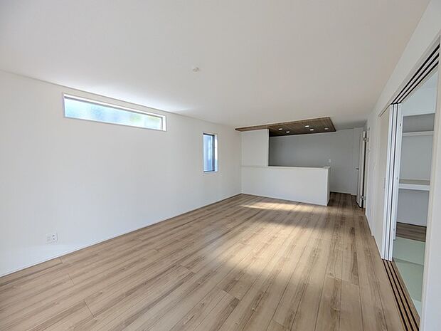 リビングは家具の配置も思いのまま。自由度が高い設計です。