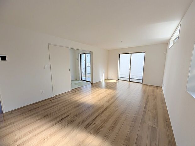 朝から日差しいっぱい、 早起きしたくなるＬＤＫ。 