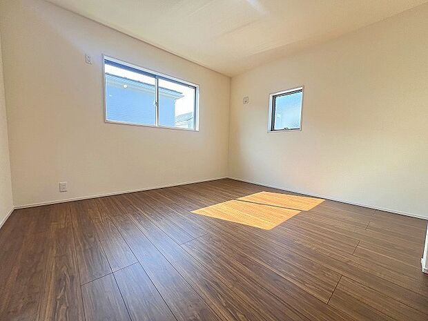 完成済み、実物をじっくりチェックできます。